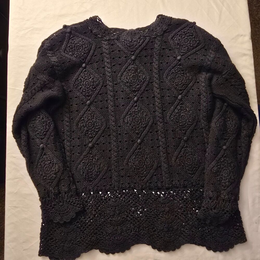 Vintage Rebecca Stone Black Textured Knit Sweater Scalloped Hem Cotton Ramie